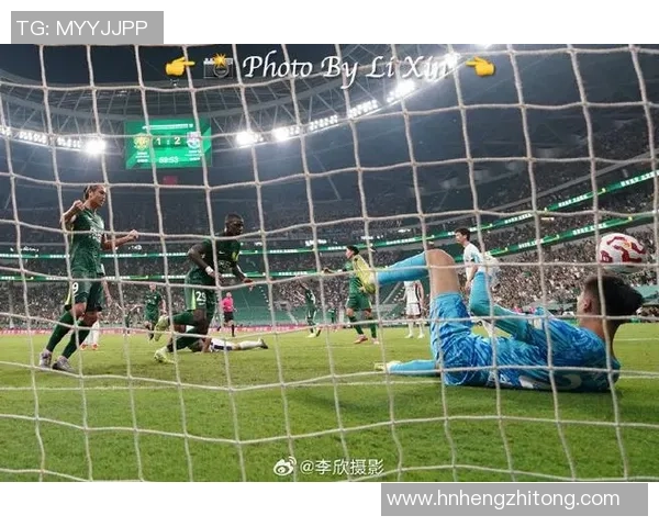 北京国安与重庆精彩对决回顾三九战役中的精彩瞬间与进球分析 北京国安与重庆精彩对决回顾三九战役中的精彩瞬间与进球分析