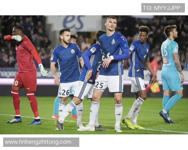 史特拉斯堡与卡昂的精彩对决揭示法甲联赛的激烈竞争与球队实力较量 史特拉斯堡与卡昂的精彩对决揭示法甲联赛的激烈竞争与球队实力较量